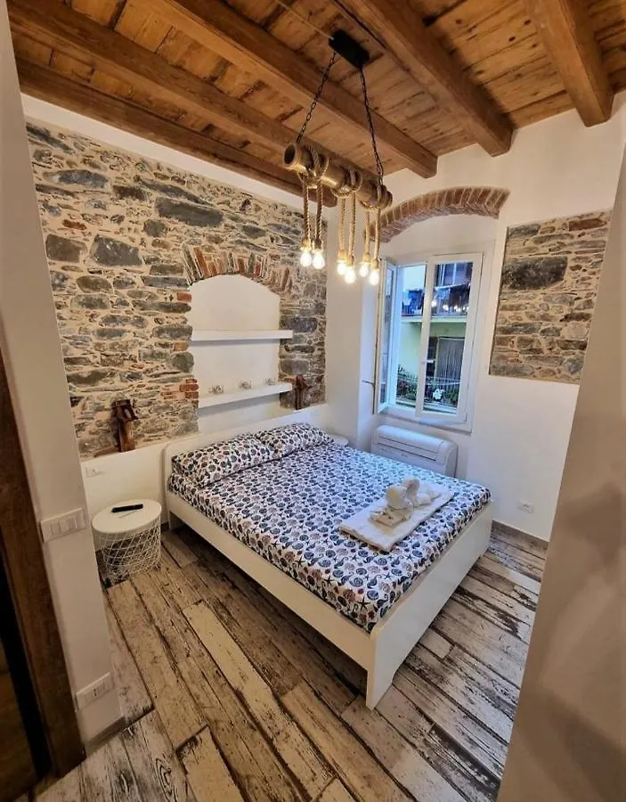 L' Onda Di Manarola Hotel 0*,