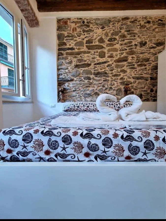 L' Onda Di Manarola Hotel